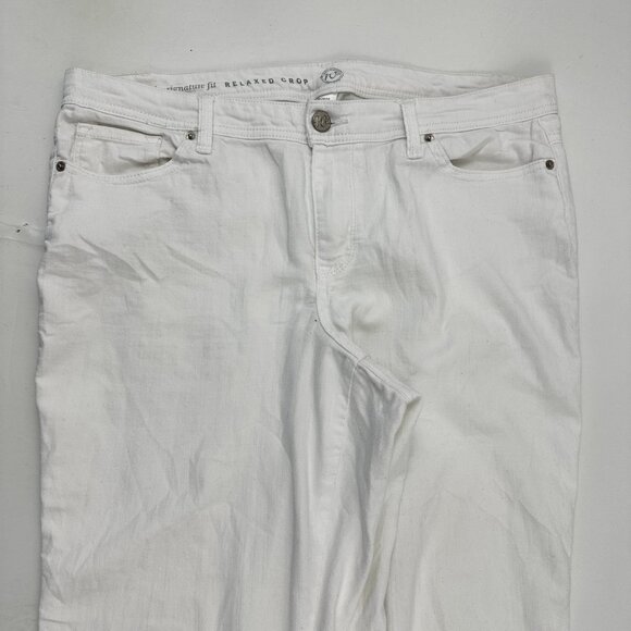 Westport Signature Fit Relaxed Crop Women's size 14 White Denim Jeans - Picture 2 of 5